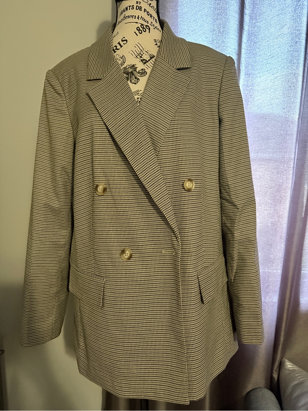 Reitmans Beige and Black Houndstooth Double-Breasted Blazer